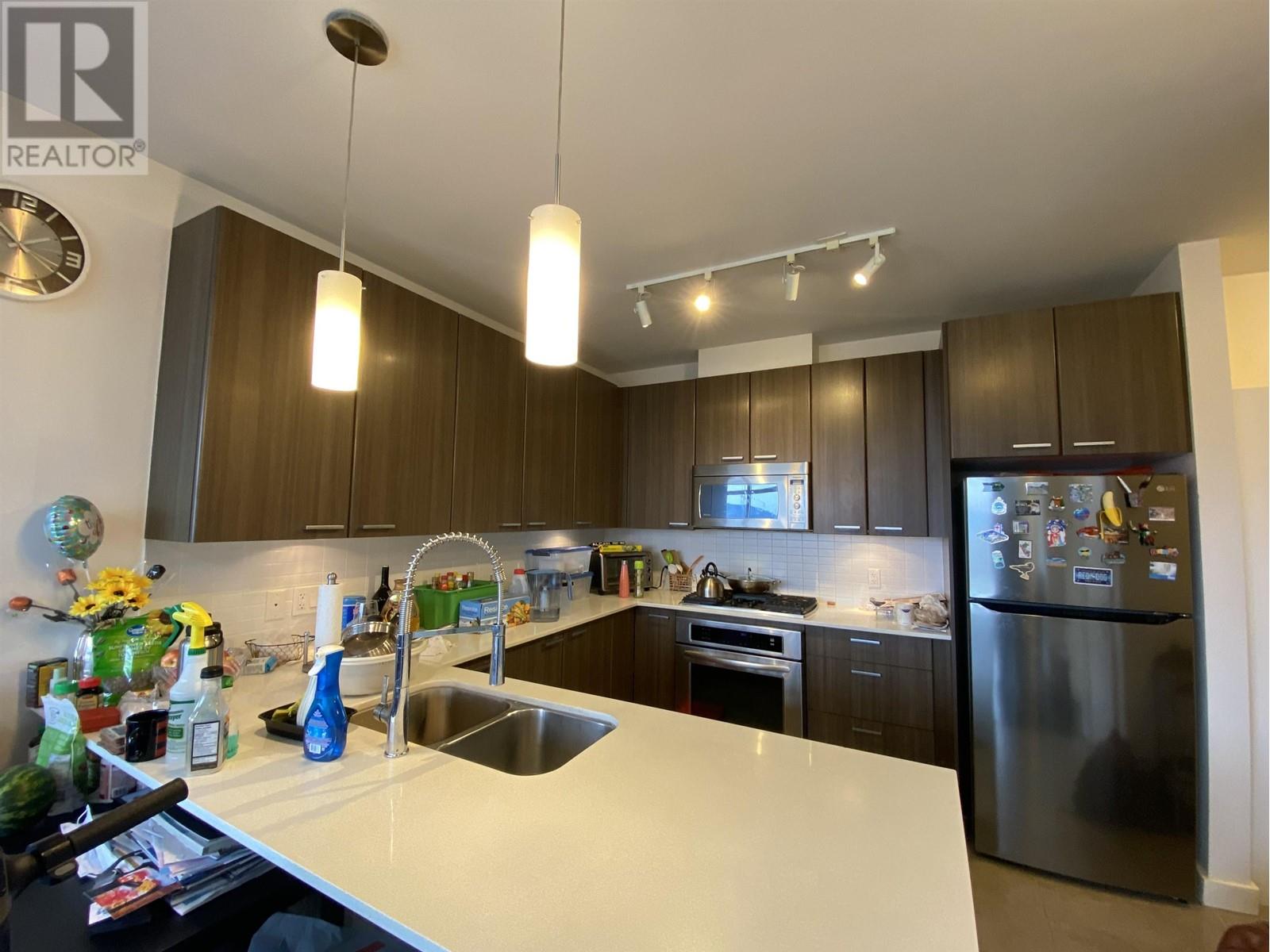 2203 2789 Shaughnessy Street, Port Coquitlam, British Columbia  V3C 0C3 - Photo 7 - R2827659