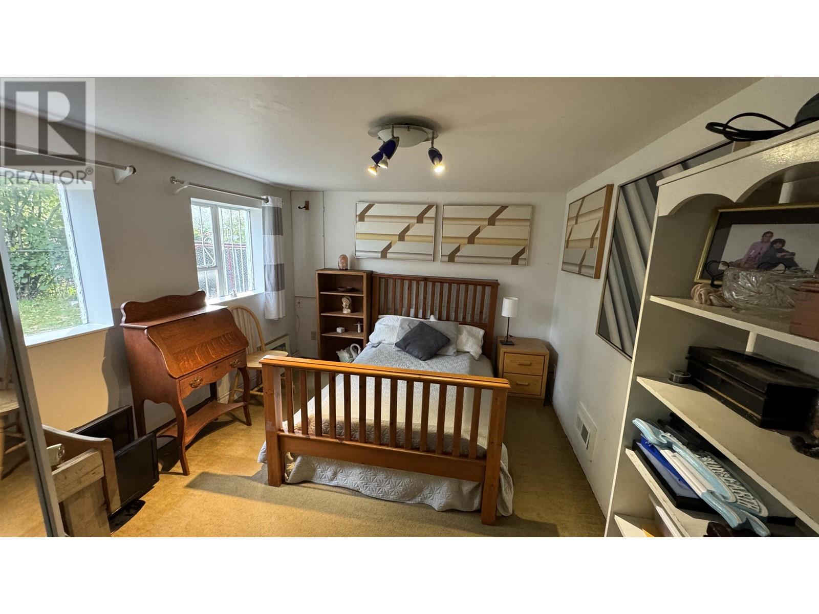 612 Hendry Avenue, North Vancouver, British Columbia  V7L 4C7 - Photo 5 - R2826881
