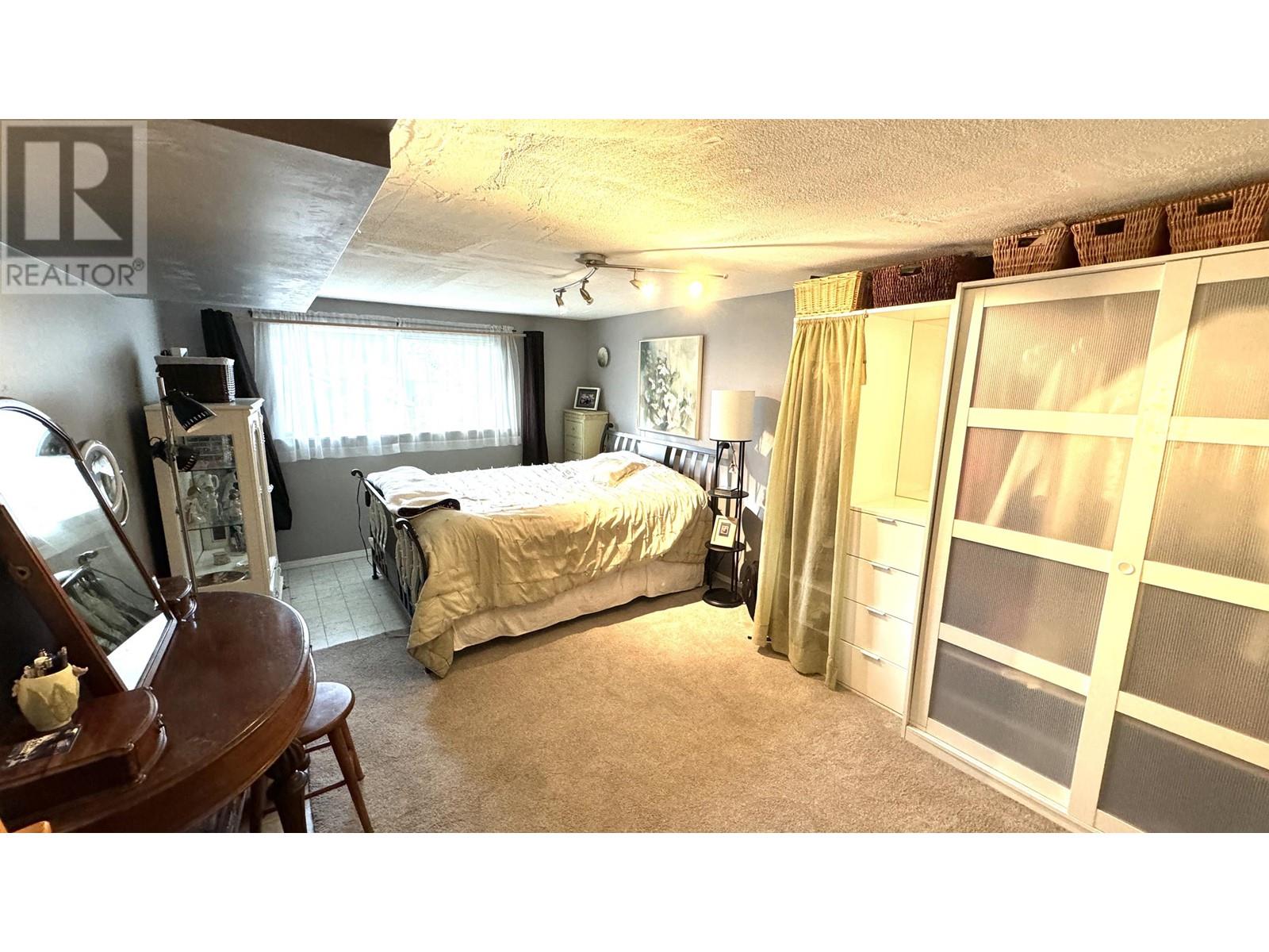 612 Hendry Avenue, North Vancouver, British Columbia  V7L 4C7 - Photo 4 - R2826881