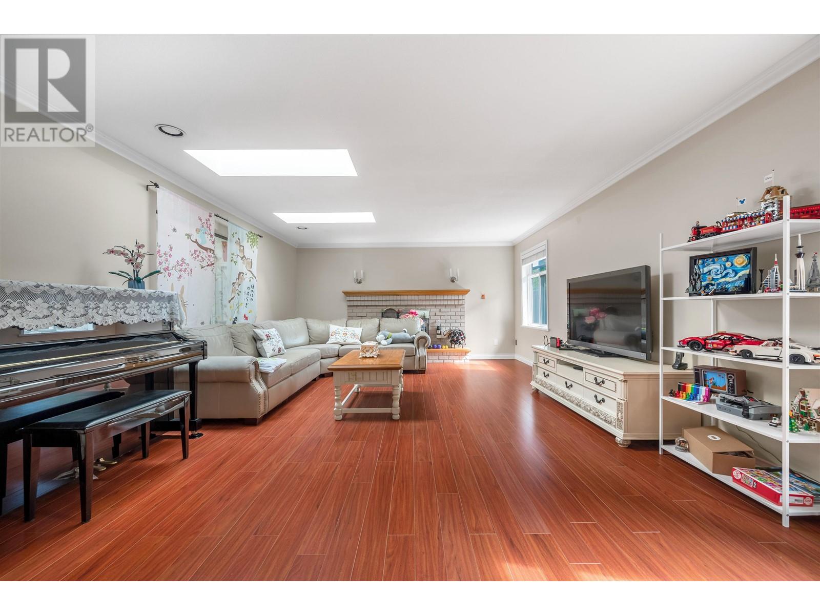6700 Gamba Drive, Richmond, British Columbia  V7C 2G5 - Photo 8 - R2818088