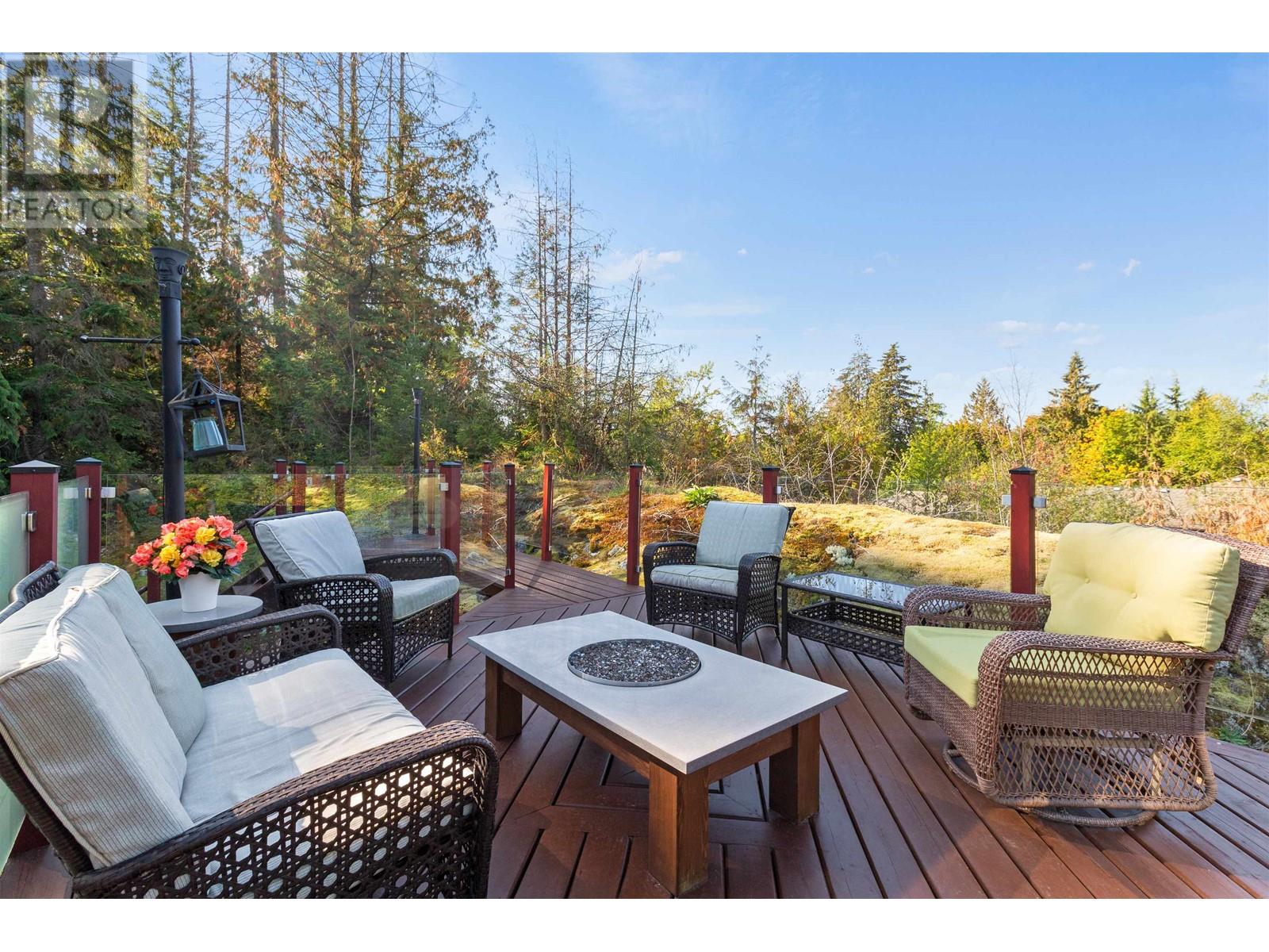 24004 Cattell Drive, Maple Ridge, British Columbia  V4R 0A4 - Photo 9 - R2819178