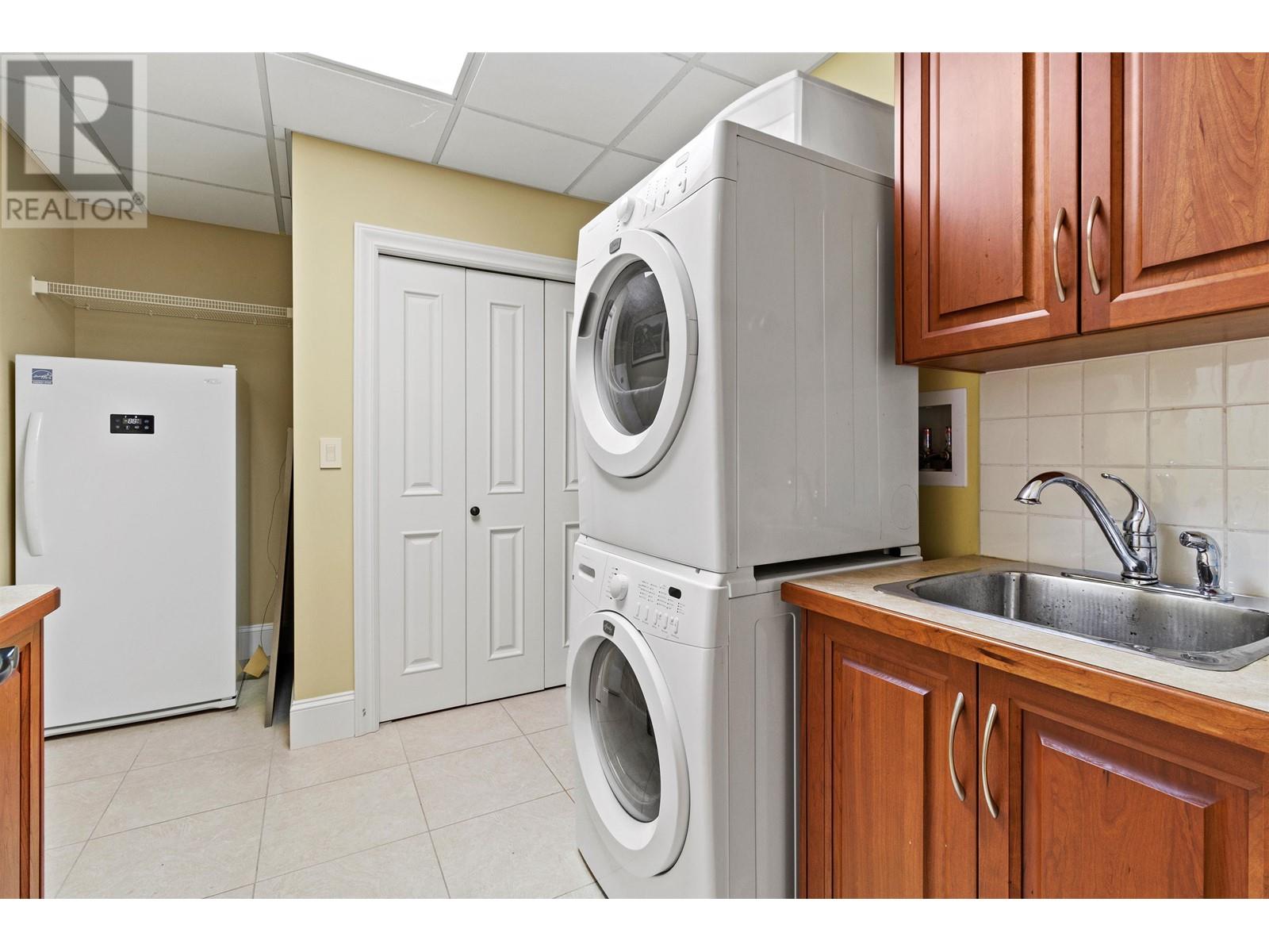 24004 Cattell Drive, Maple Ridge, British Columbia  V4R 0A4 - Photo 18 - R2819178