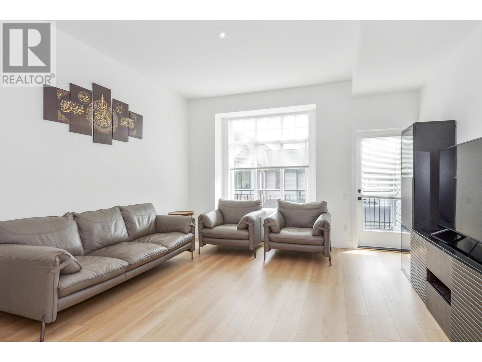 35 3552 Victoria Drive, Coquitlam, British Columbia  V3C 3V4 - Photo 4 - R2819526