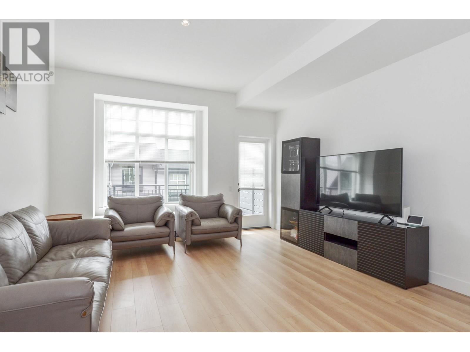 35 3552 Victoria Drive, Coquitlam, British Columbia  V3C 3V4 - Photo 5 - R2819526