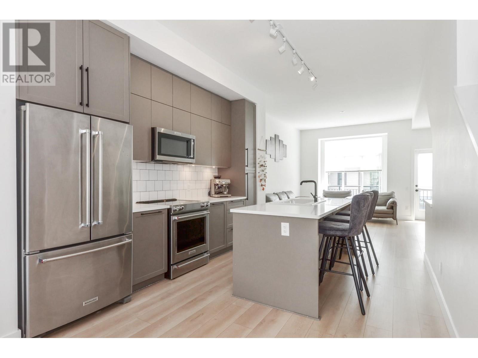 35 3552 Victoria Drive, Coquitlam, British Columbia  V3C 3V4 - Photo 7 - R2819526