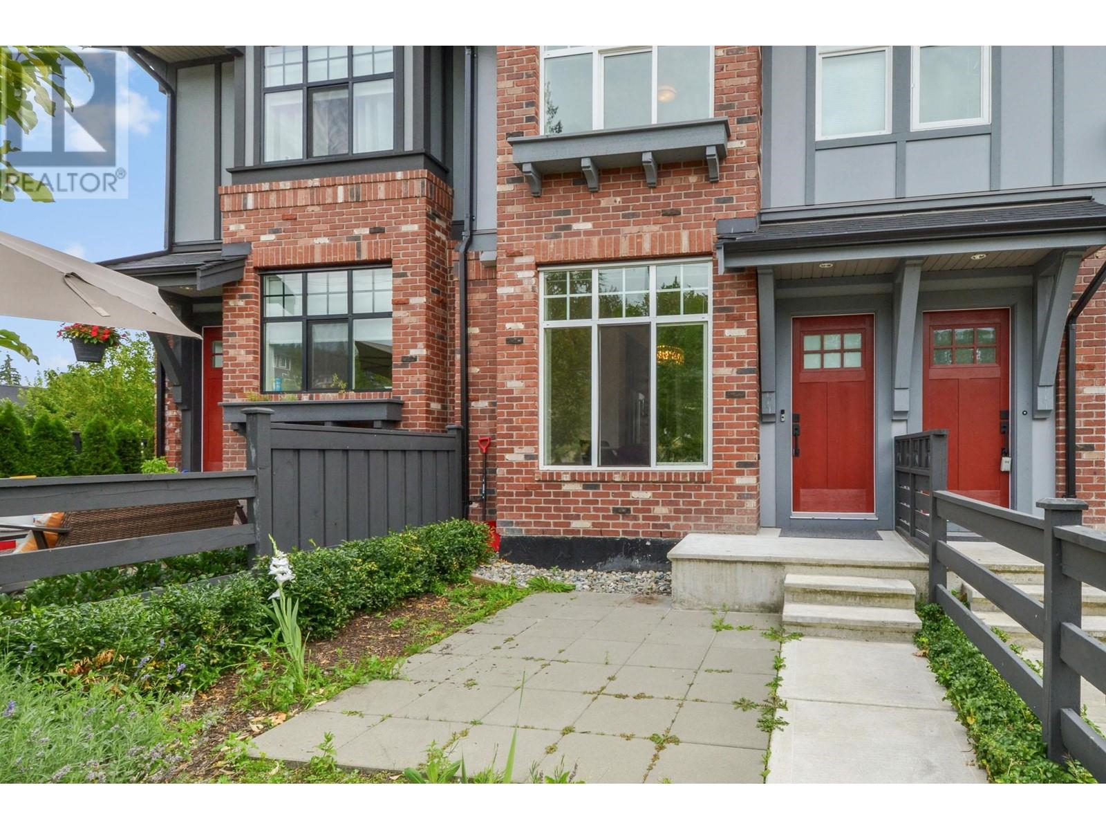 35 3552 Victoria Drive, Coquitlam, British Columbia  V3C 3V4 - Photo 3 - R2819526