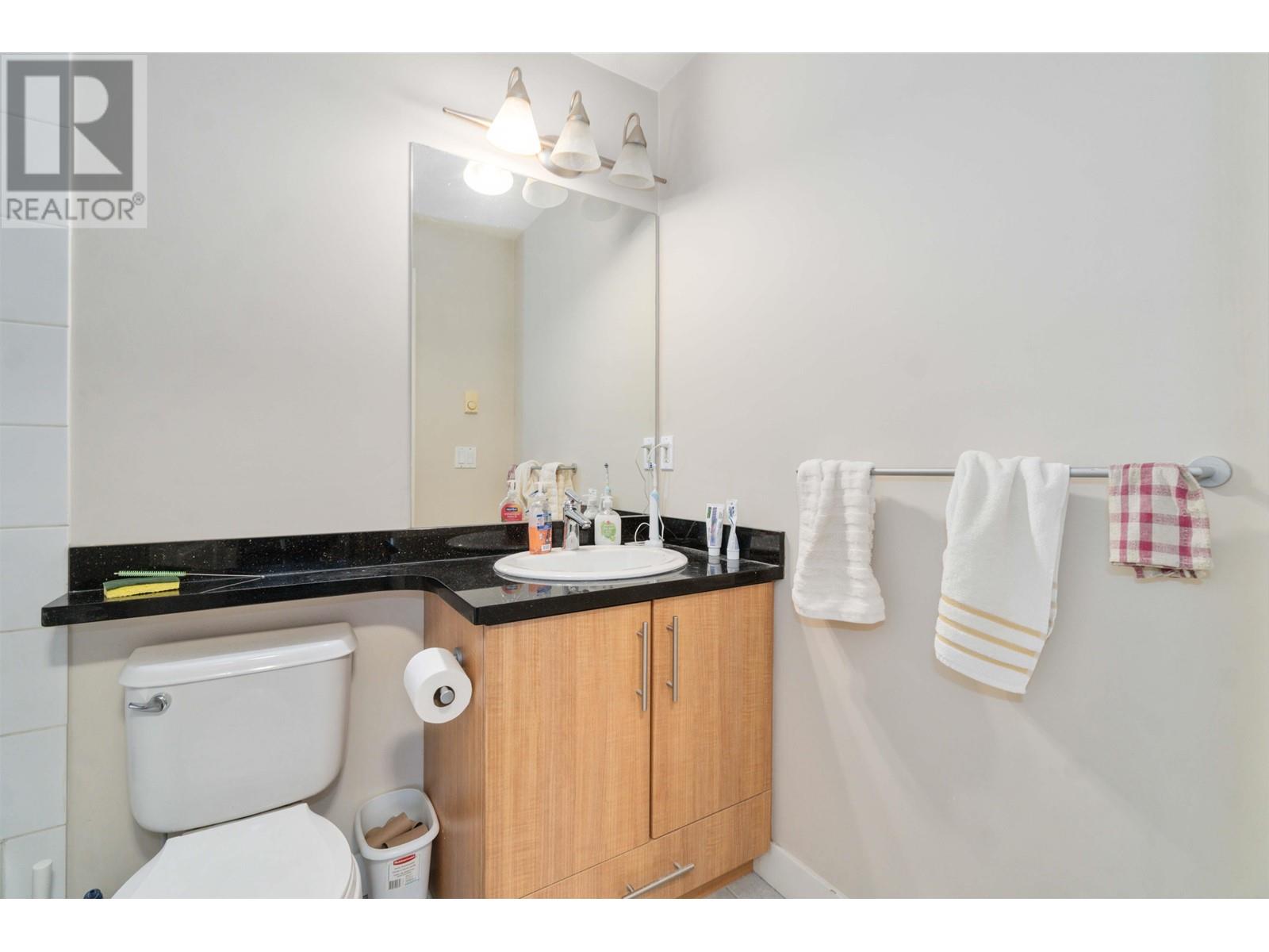 409 3260 St Johns Street, Port Moody, British Columbia  V3H 0B9 - Photo 9 - R2826279