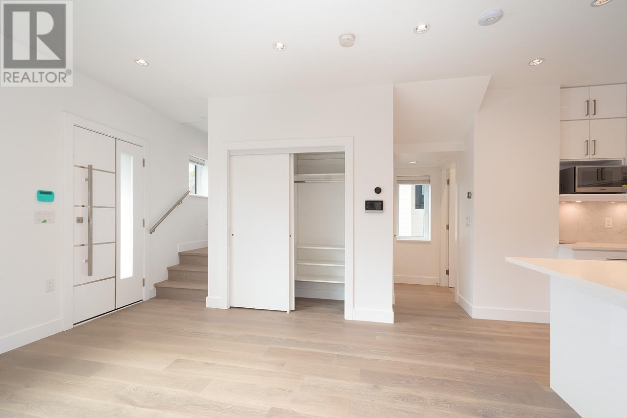 1 2119 E 29th Avenue, Vancouver, British Columbia  V5N 2Z2 - Photo 15 - R2825542