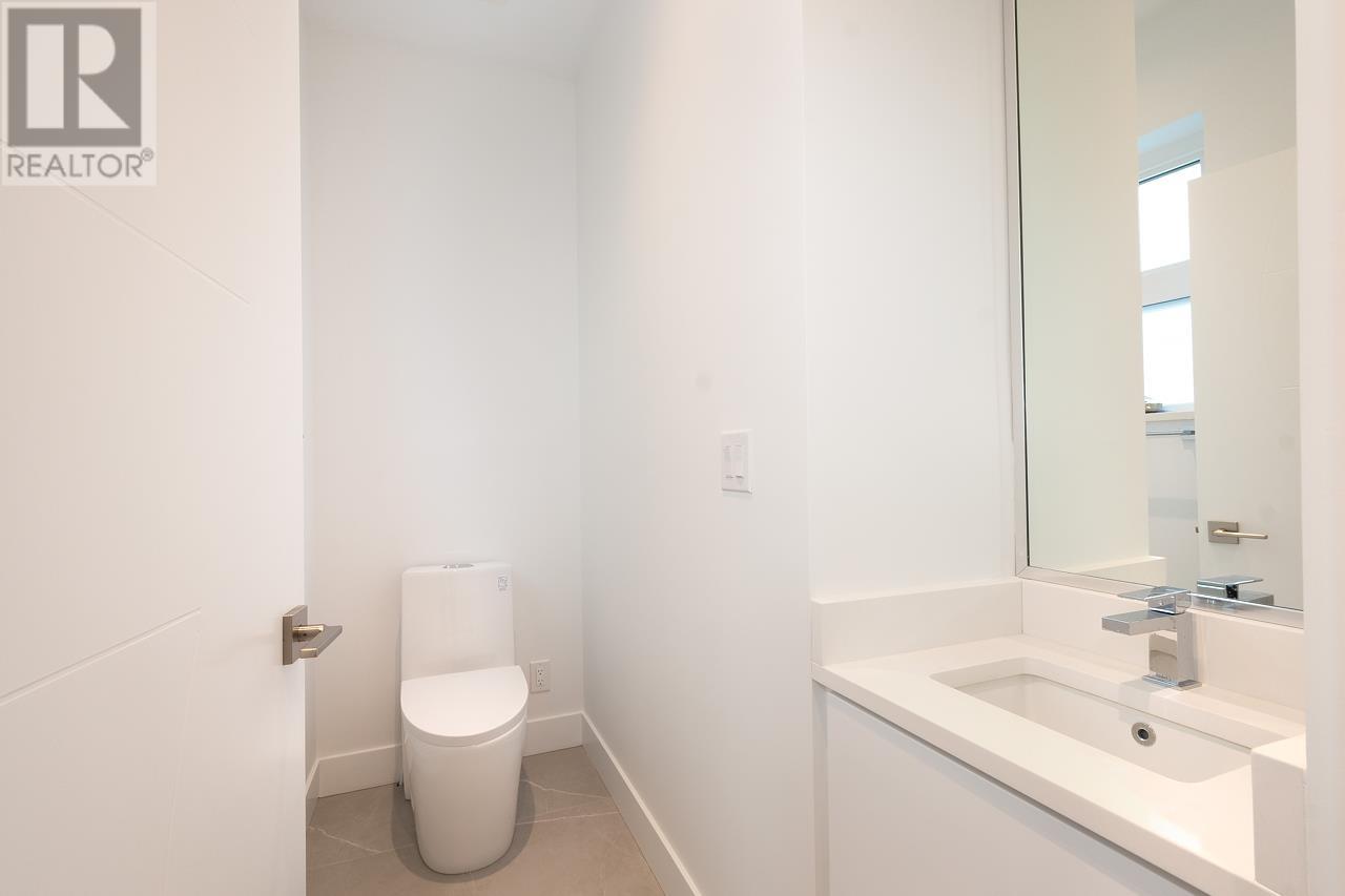 1 2119 E 29th Avenue, Vancouver, British Columbia  V5N 2Z2 - Photo 17 - R2825542