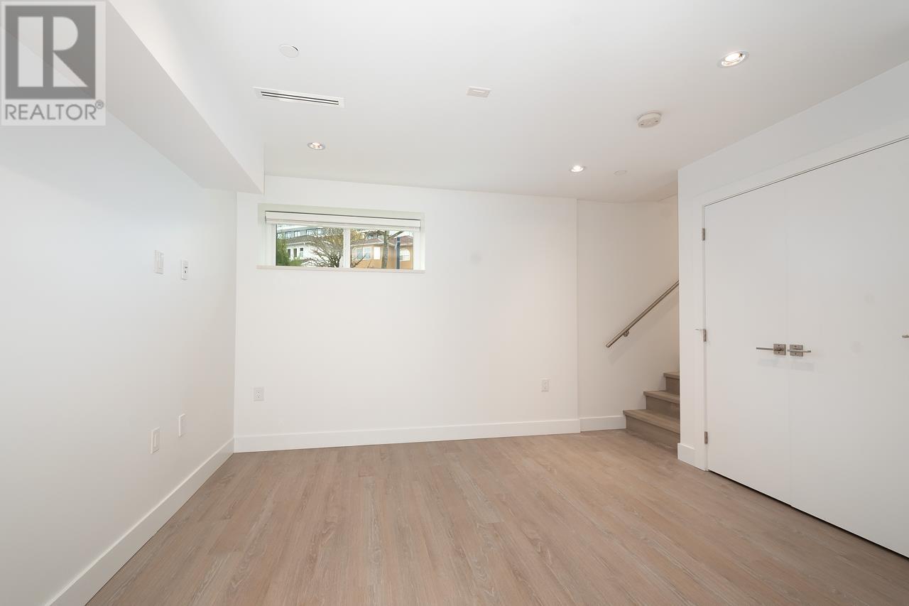 1 2119 E 29th Avenue, Vancouver, British Columbia  V5N 2Z2 - Photo 29 - R2825542