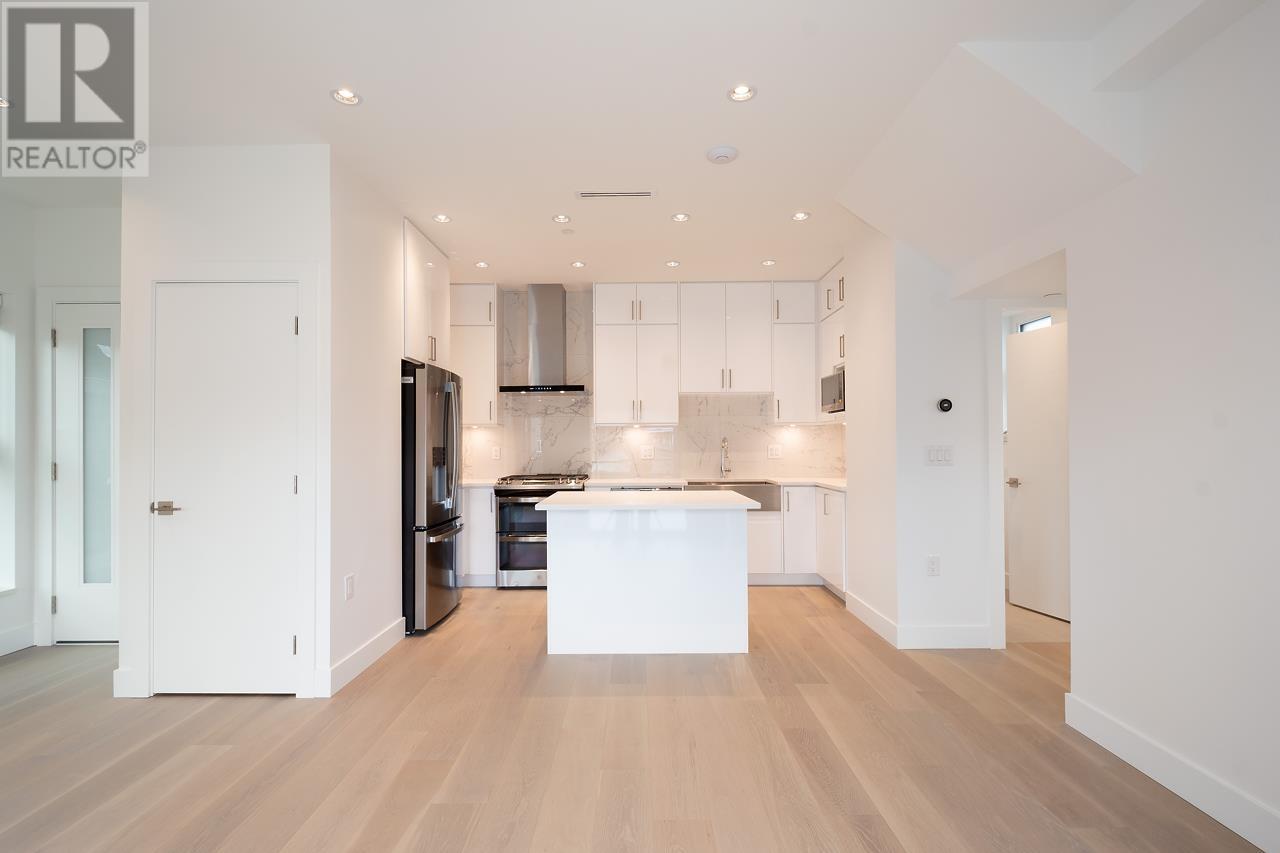2 2119 E 29th Avenue, Vancouver, British Columbia  V5N 2Z2 - Photo 13 - R2825568