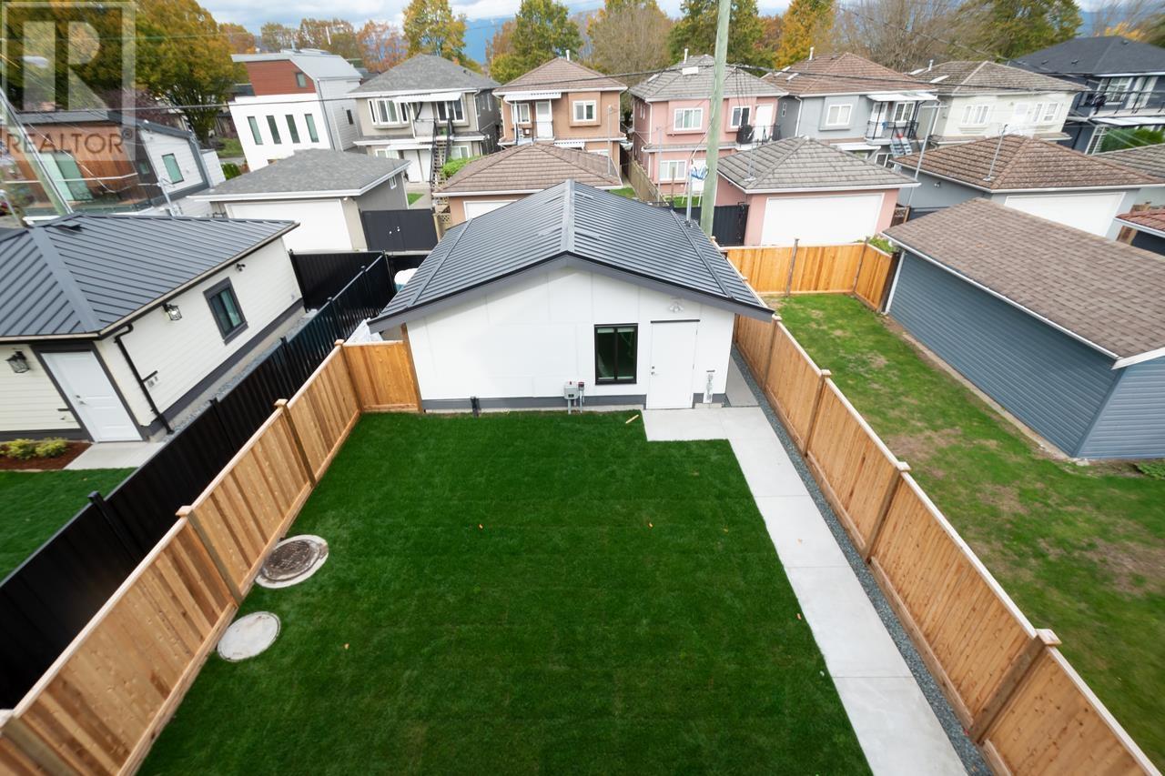 2 2119 E 29th Avenue, Vancouver, British Columbia  V5N 2Z2 - Photo 25 - R2825568