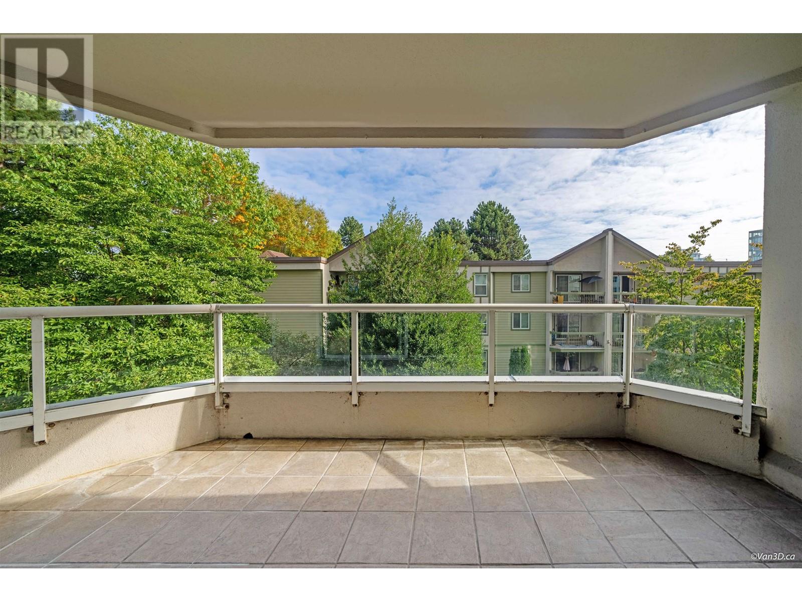 402 518 Moberly Road, Vancouver, British Columbia  V5Z 4G3 - Photo 2 - R2823630