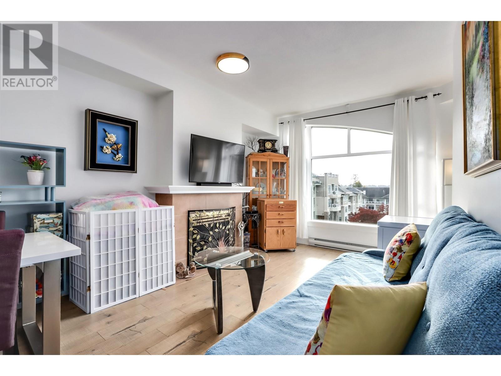 423 3600 Windcrest Drive, North Vancouver, British Columbia  V7G 2S5 - Photo 6 - R2827381