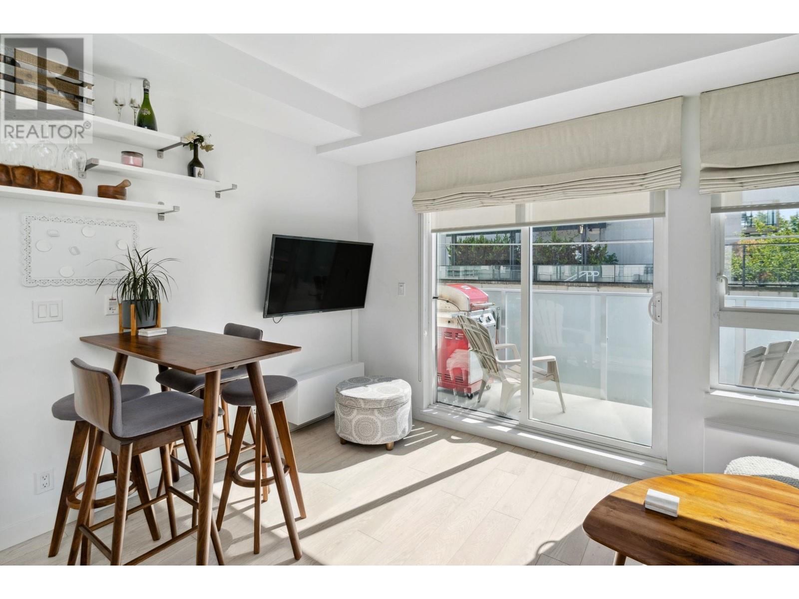 307 711 W 14th Street, North Vancouver, British Columbia  V7M 3E8 - Photo 9 - R2827718