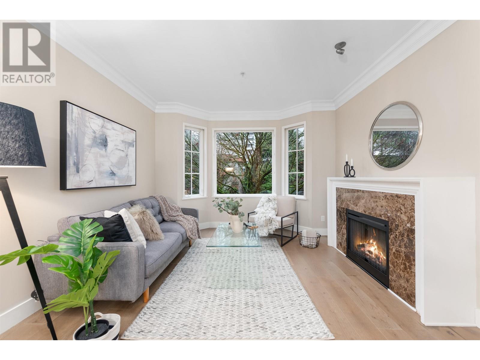 928 W 13th Avenue, Vancouver, British Columbia  V5Z 1P3 - Photo 3 - R2827724