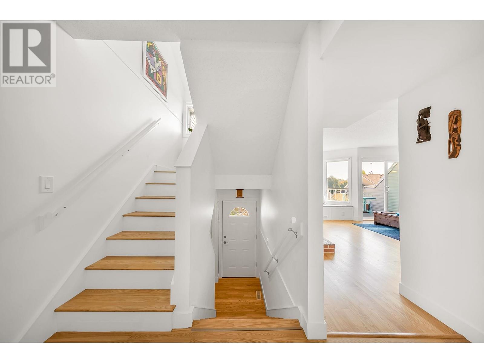 402 1176 Falcon Drive, Coquitlam, British Columbia  V3E 2N8 - Photo 20 - R2827735