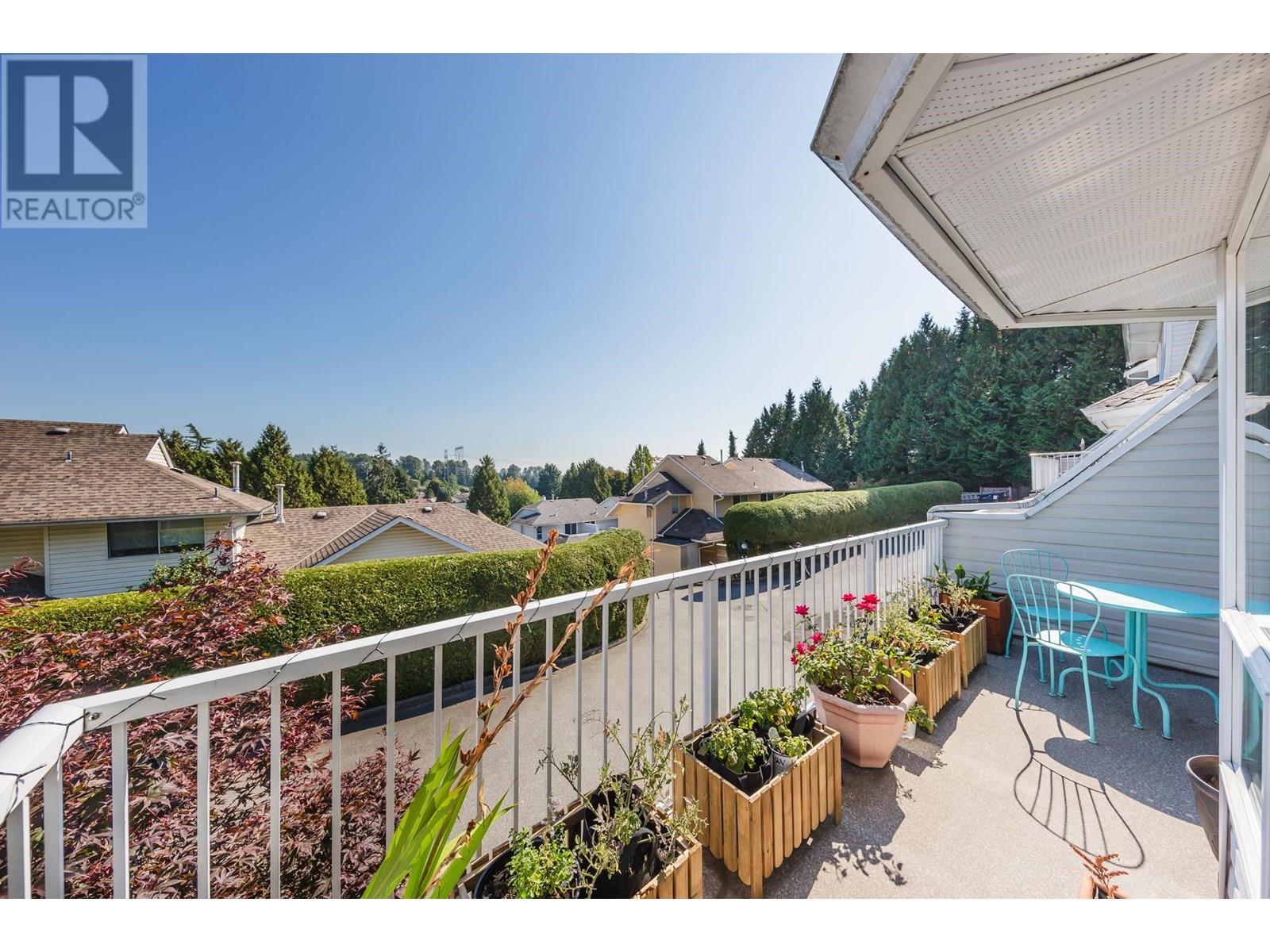 402 1176 Falcon Drive, Coquitlam, British Columbia  V3E 2N8 - Photo 8 - R2827735
