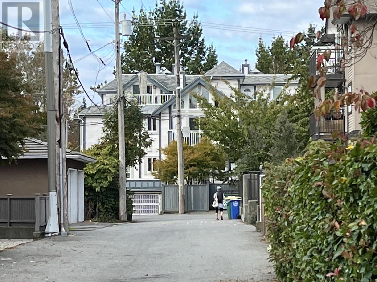 1931 E 12th Avenue, Vancouver, British Columbia  V5N 2A6 - Photo 8 - R2827686