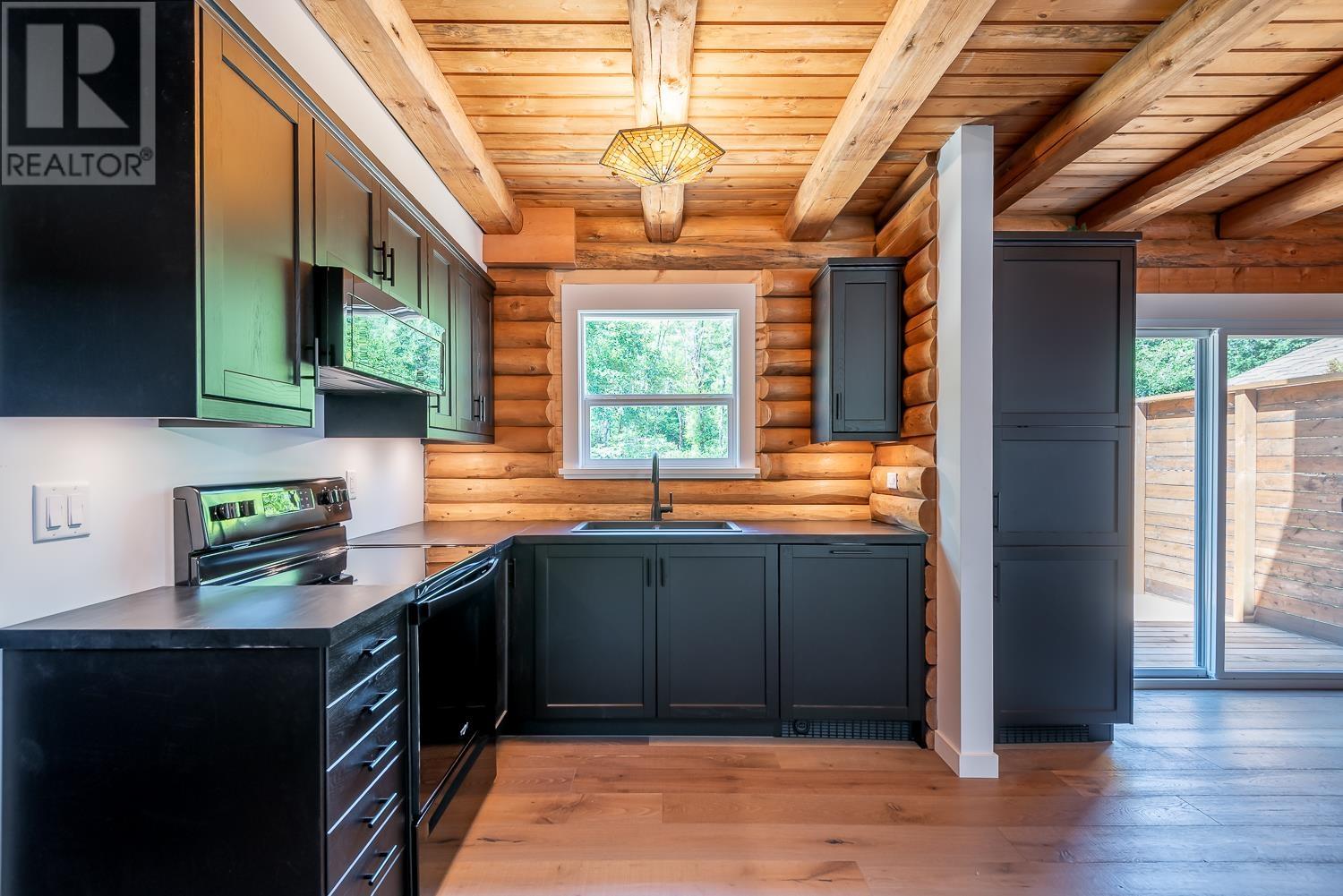 41487 Brennan Road, Squamish, British Columbia  V0N 1H0 - Photo 17 - R2827700