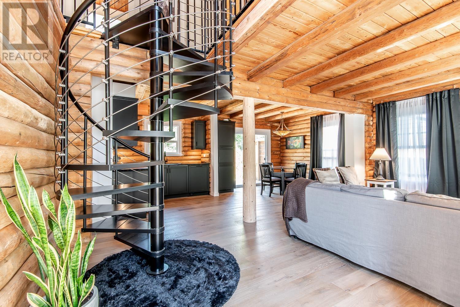 41487 Brennan Road, Squamish, British Columbia  V0N 1H0 - Photo 4 - R2827700
