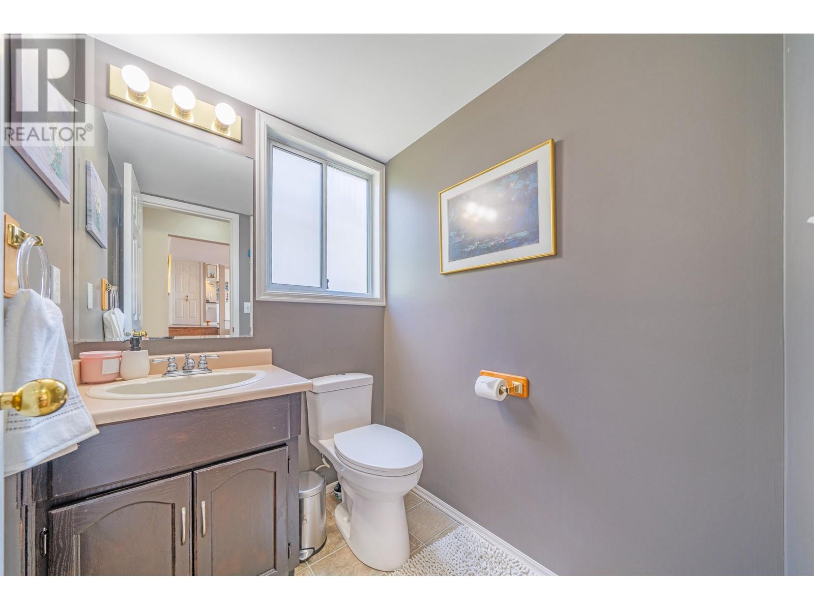 2442 Leclair Drive, Coquitlam, British Columbia  V3K 6G7 - Photo 14 - R2827703