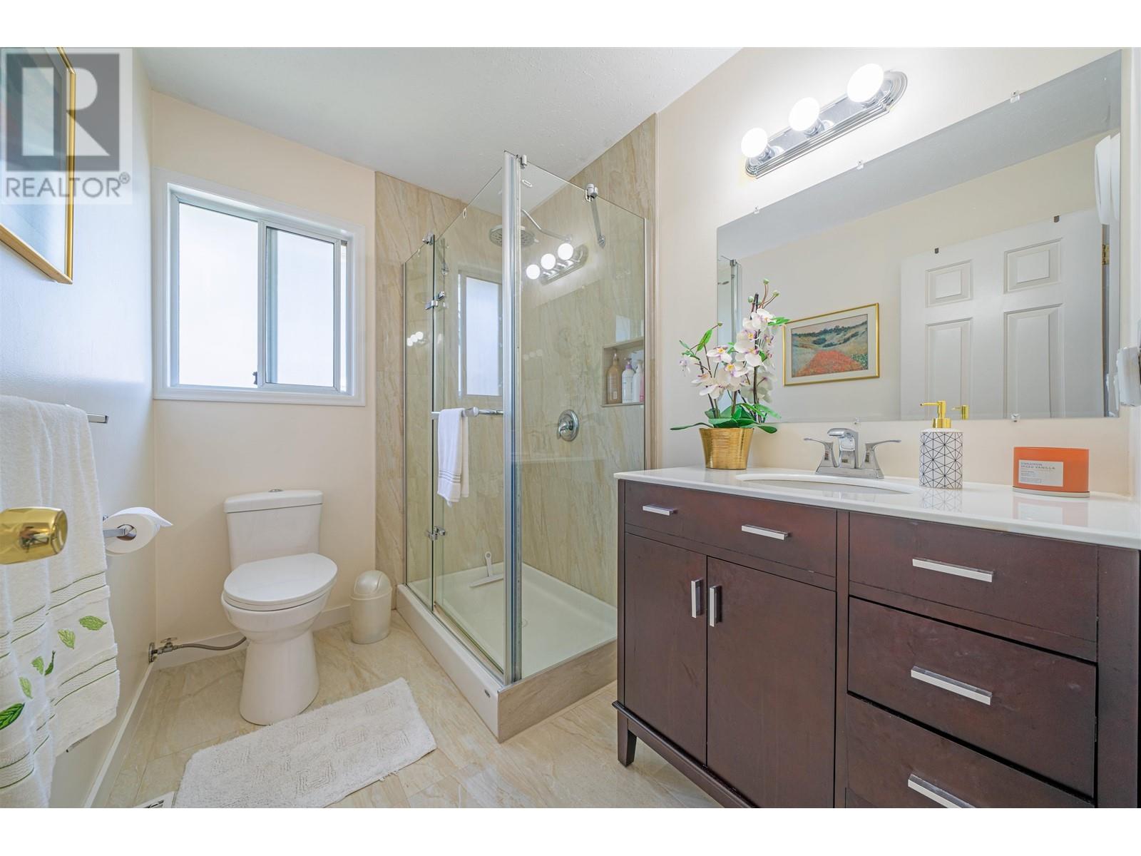 2442 Leclair Drive, Coquitlam, British Columbia  V3K 6G7 - Photo 18 - R2827703