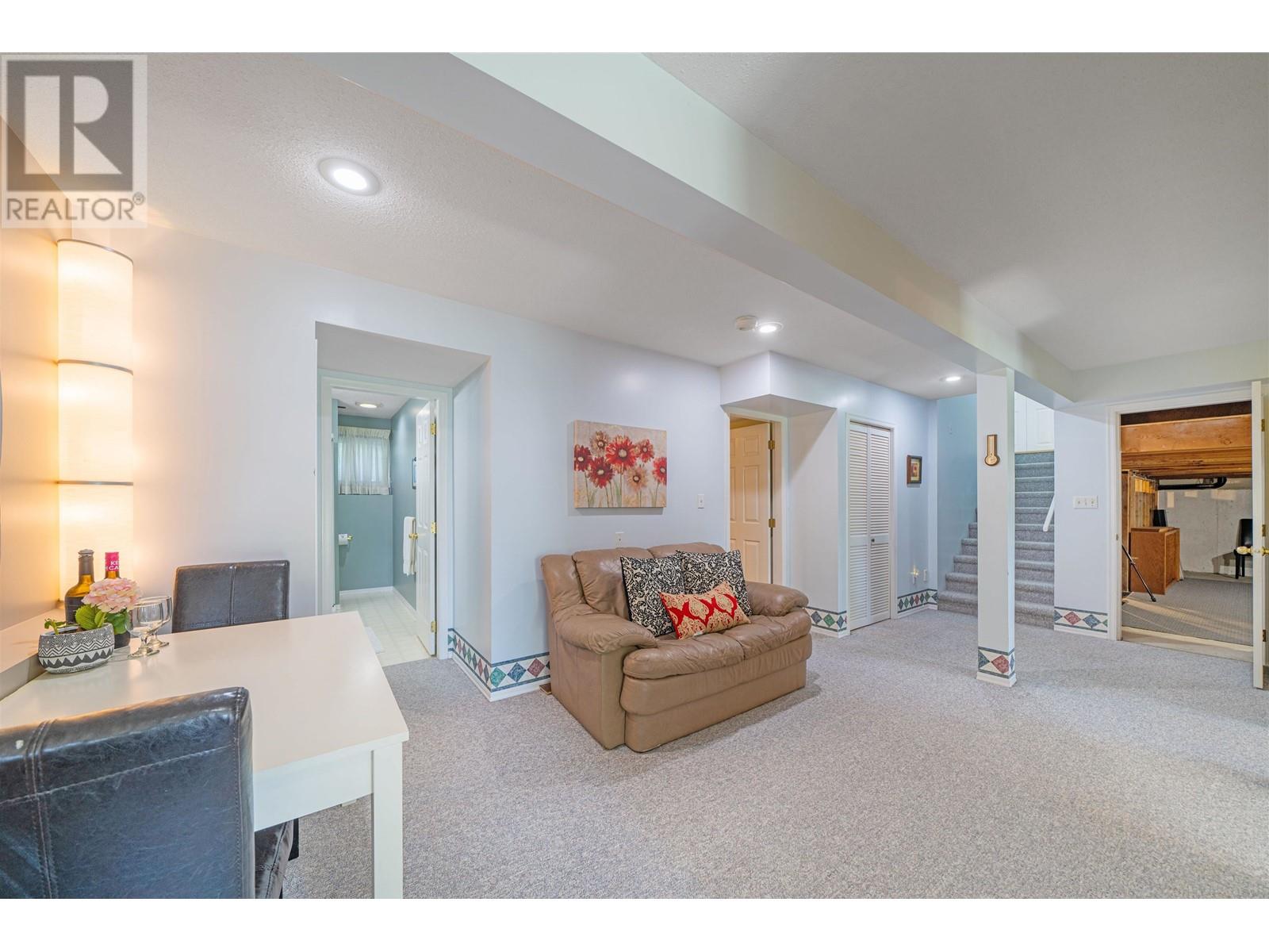 2442 Leclair Drive, Coquitlam, British Columbia  V3K 6G7 - Photo 20 - R2827703