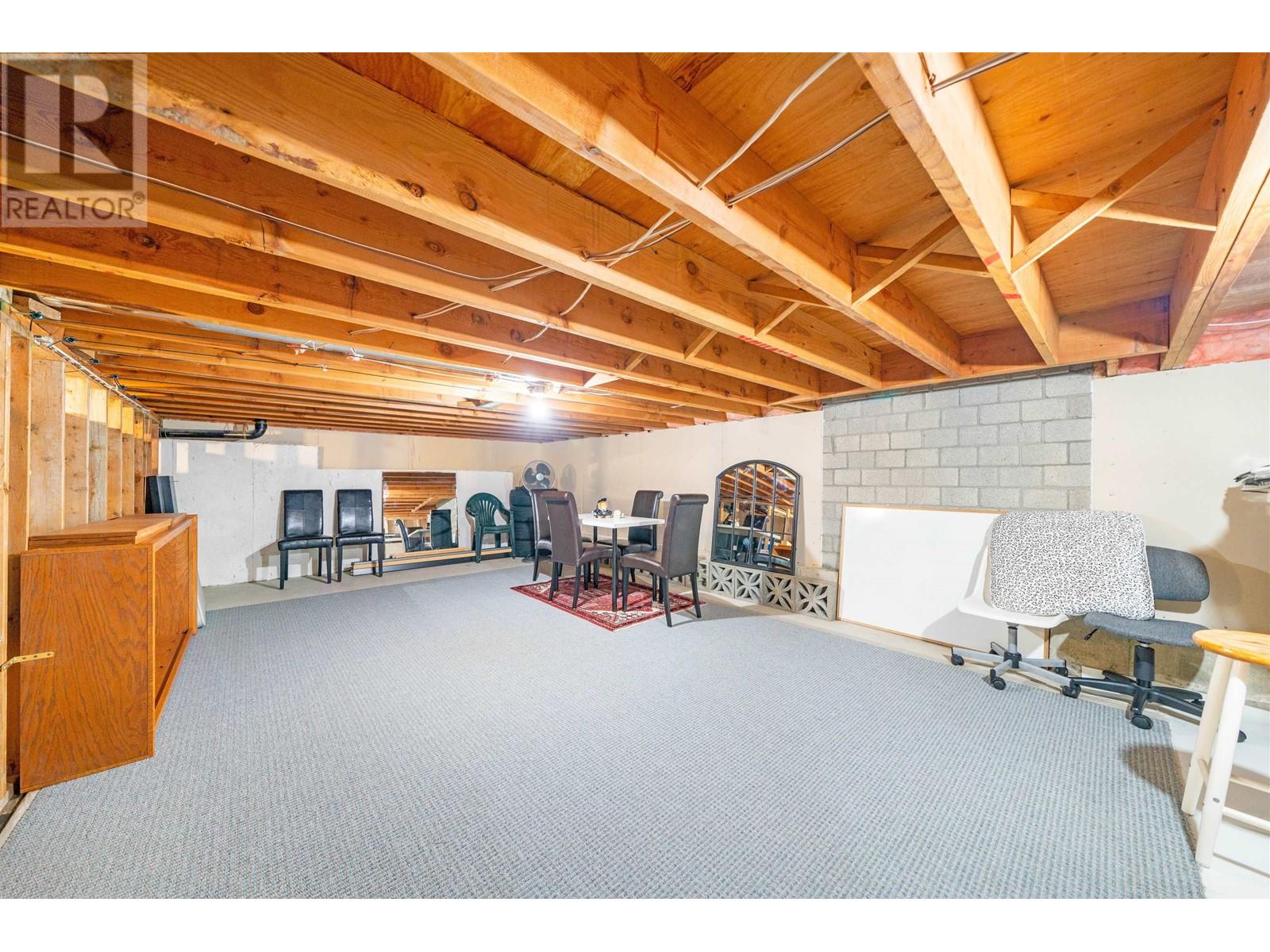 2442 Leclair Drive, Coquitlam, British Columbia  V3K 6G7 - Photo 25 - R2827703