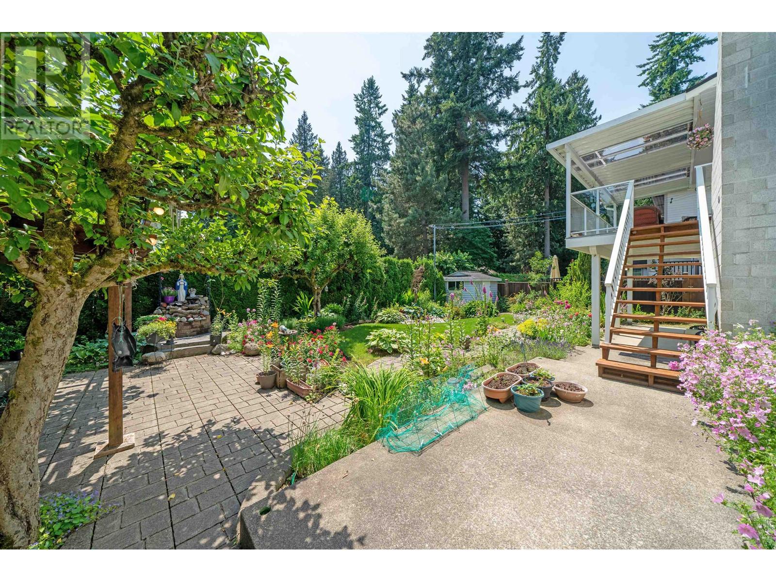 2442 Leclair Drive, Coquitlam, British Columbia  V3K 6G7 - Photo 26 - R2827703