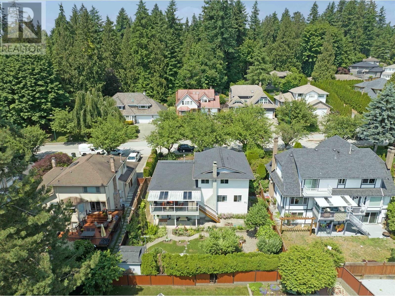 2442 Leclair Drive, Coquitlam, British Columbia  V3K 6G7 - Photo 33 - R2827703