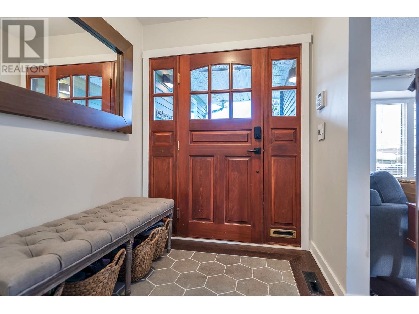 4939 Linden Drive, Delta, British Columbia  V4K 3A2 - Photo 4 - R2827713