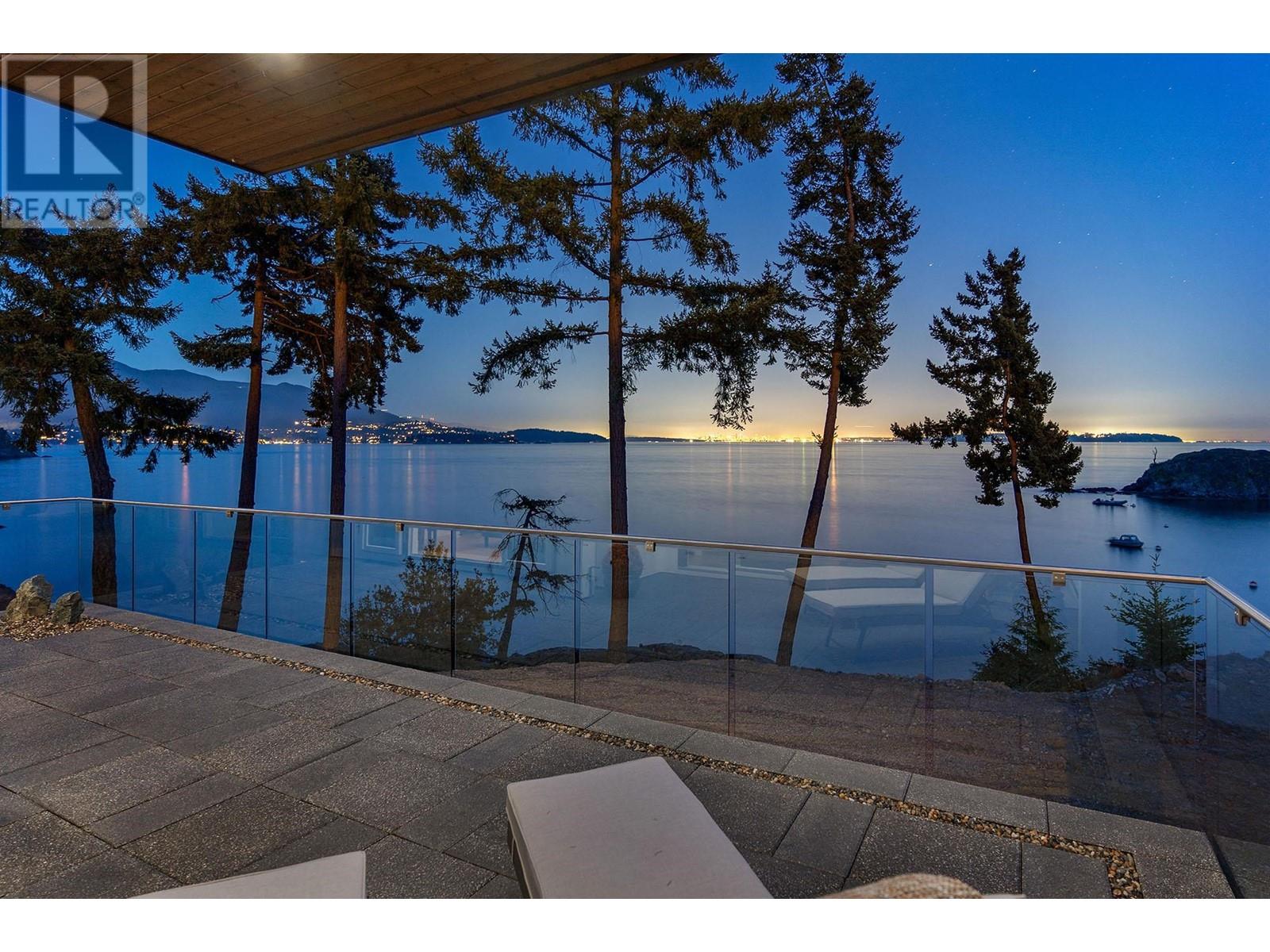 239 SHORE LANE, bowen island, British Columbia
