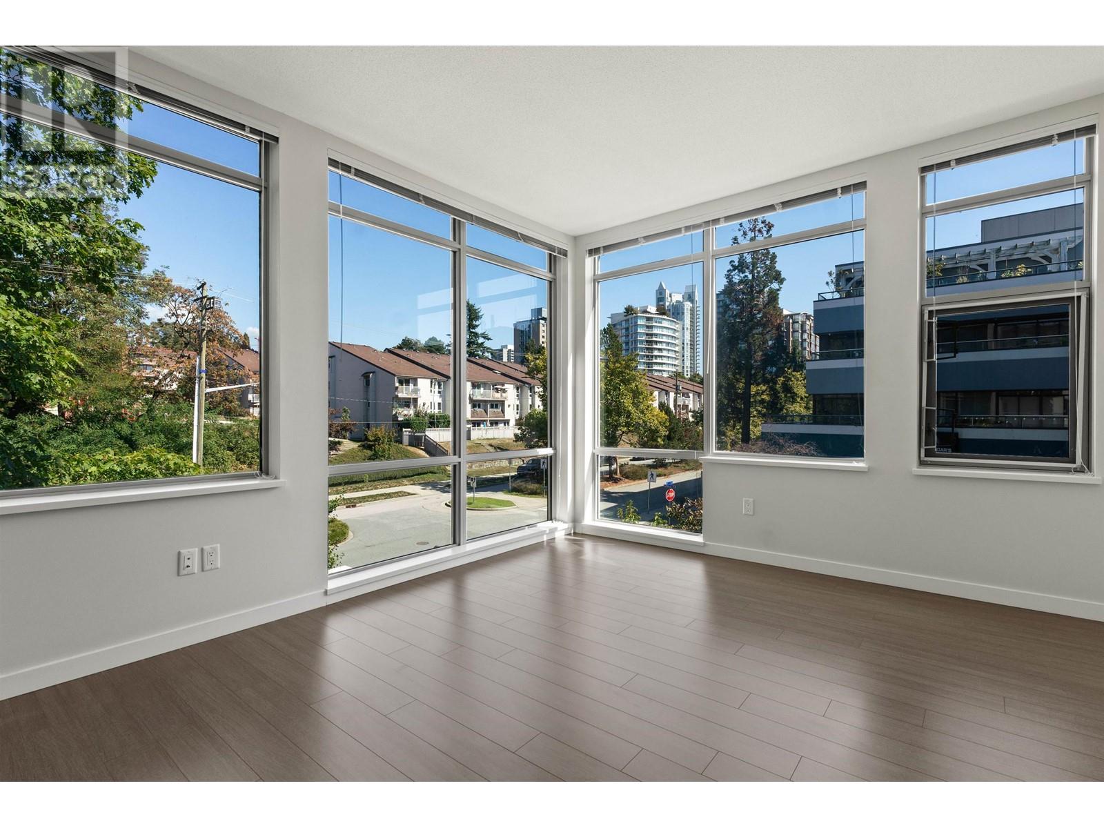 320 255 W 1st Street, North Vancouver, British Columbia  V7M 3G8 - Photo 3 - R2824164