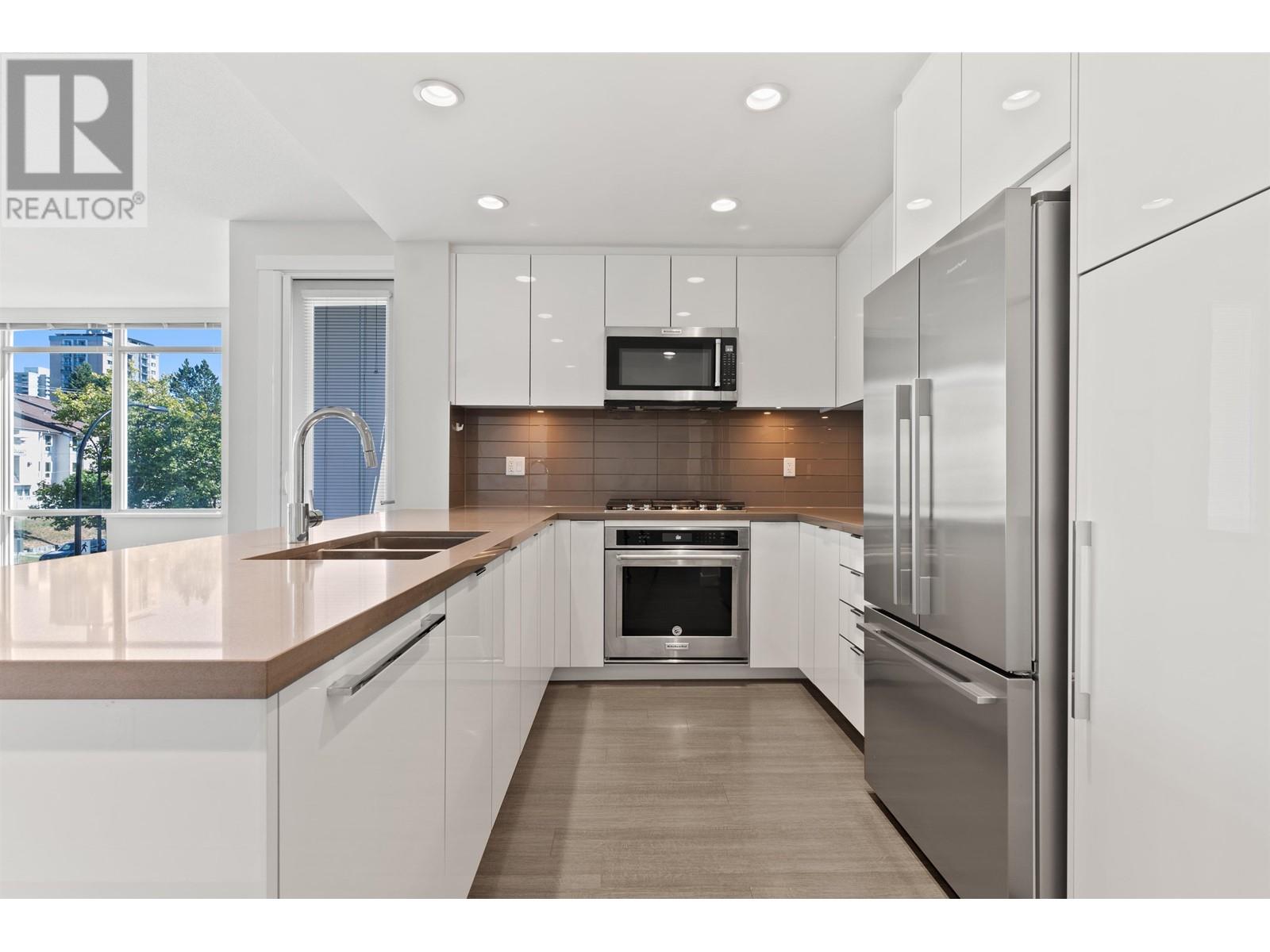 320 255 W 1st Street, North Vancouver, British Columbia  V7M 3G8 - Photo 7 - R2824164