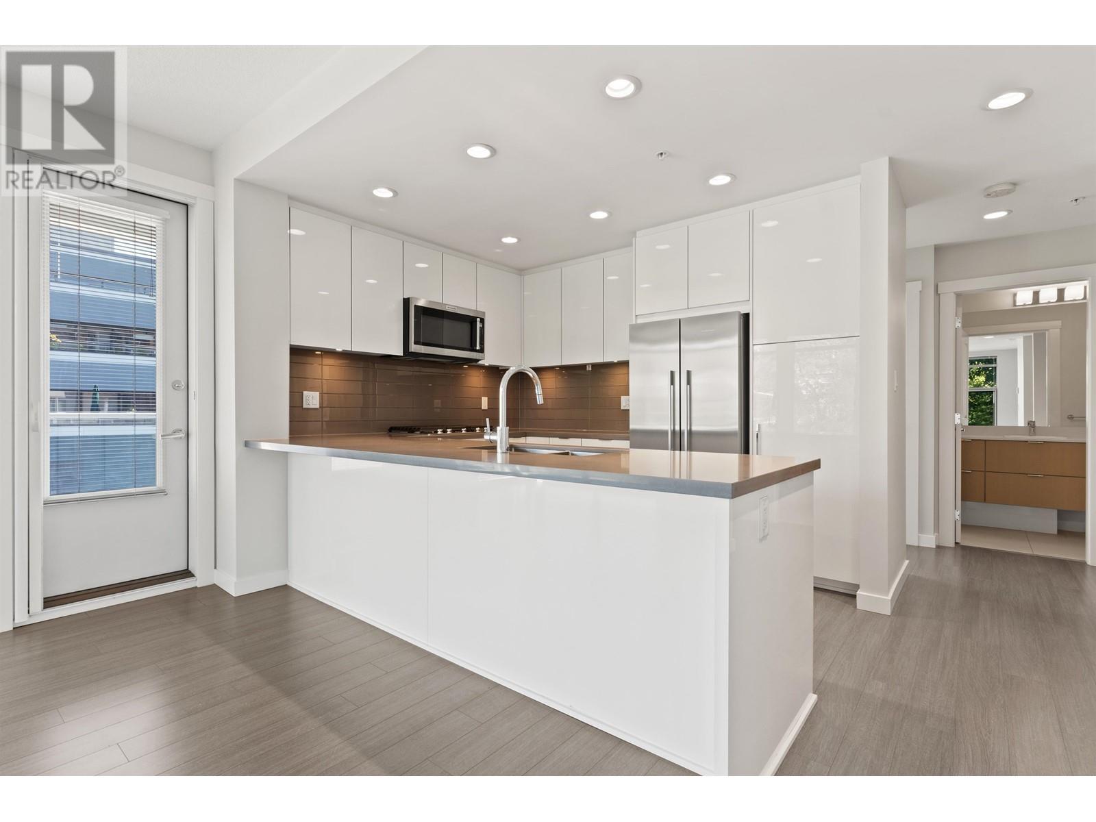 320 255 W 1st Street, North Vancouver, British Columbia  V7M 3G8 - Photo 9 - R2824164