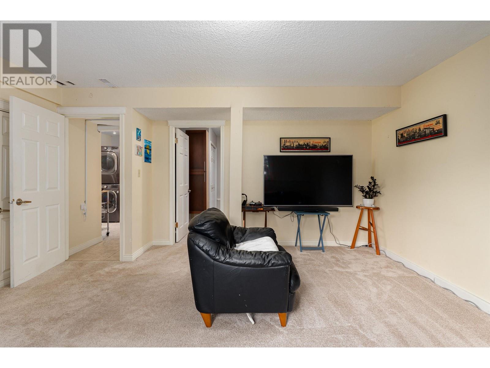 3824 Broom Place, Port Coquitlam, British Columbia  V3B 4A4 - Photo 23 - R2821199