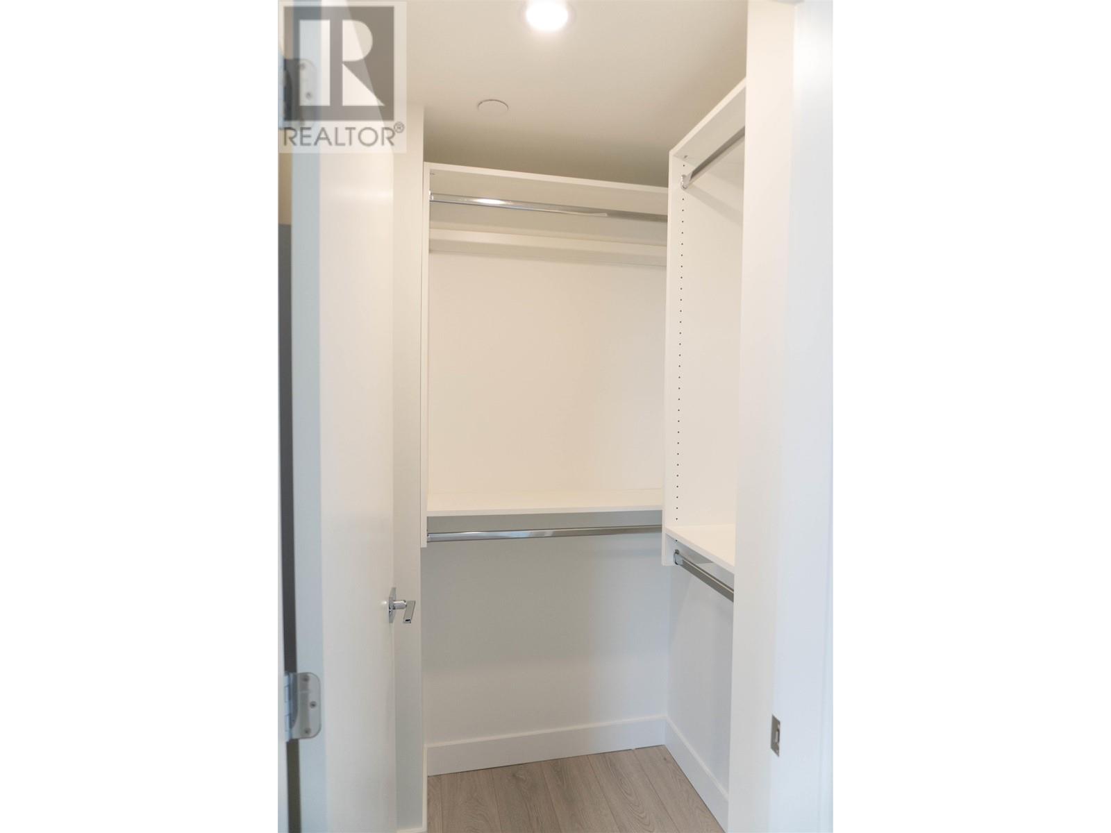 2501 901 Lougheed Highway, Coquitlam, British Columbia  V3K 3T3 - Photo 14 - R2826636