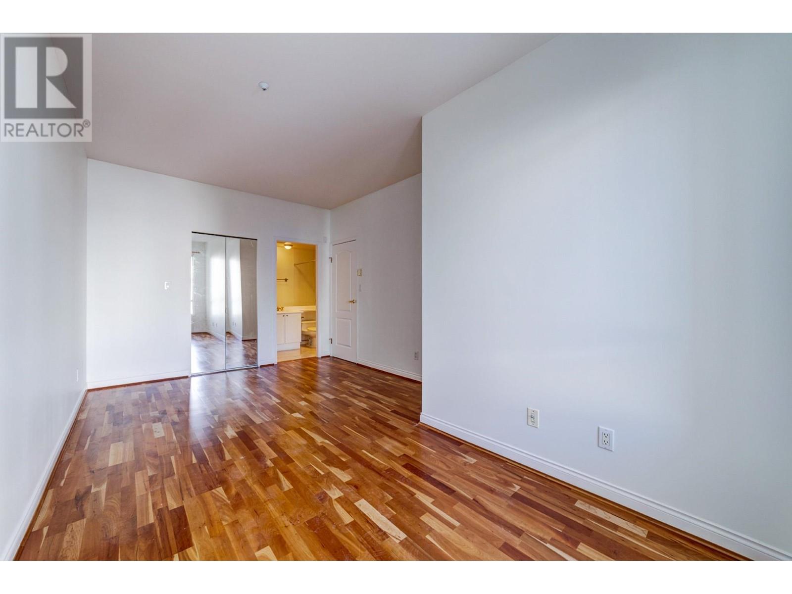 323 5735 Hampton Place, Vancouver, British Columbia  V6T 2G8 - Photo 6 - R2827282