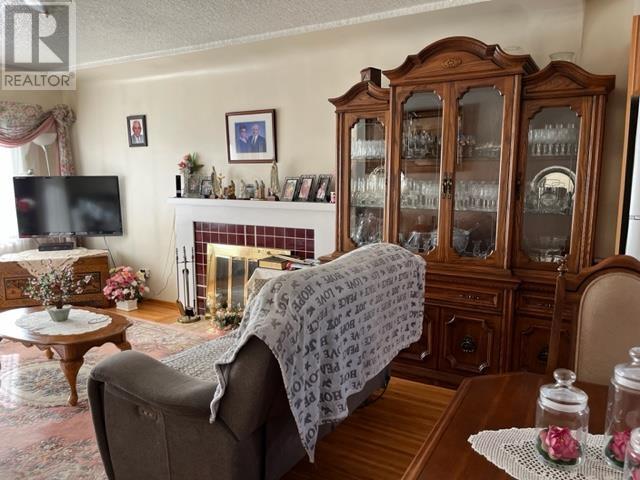 3737 Kincaid Street, Burnaby, British Columbia  V5G 1V4 - Photo 7 - R2815450