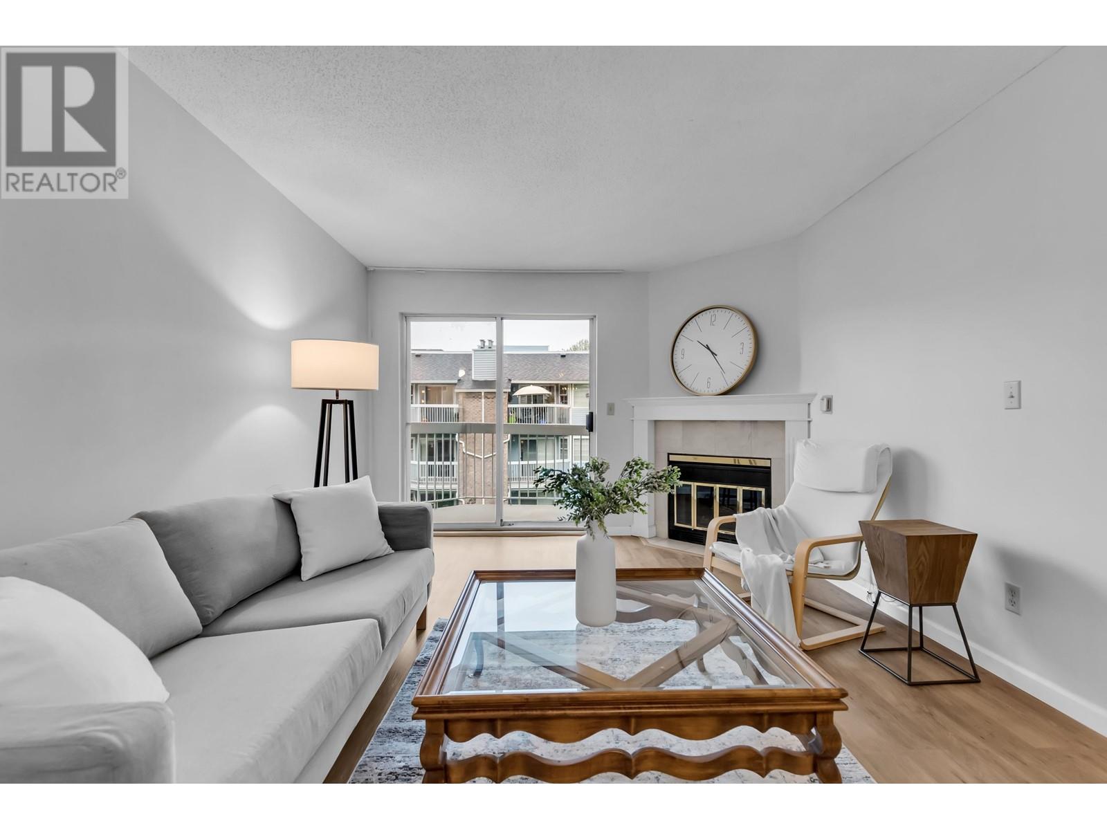 212 22514 116 AVENUE, maple ridge, British Columbia