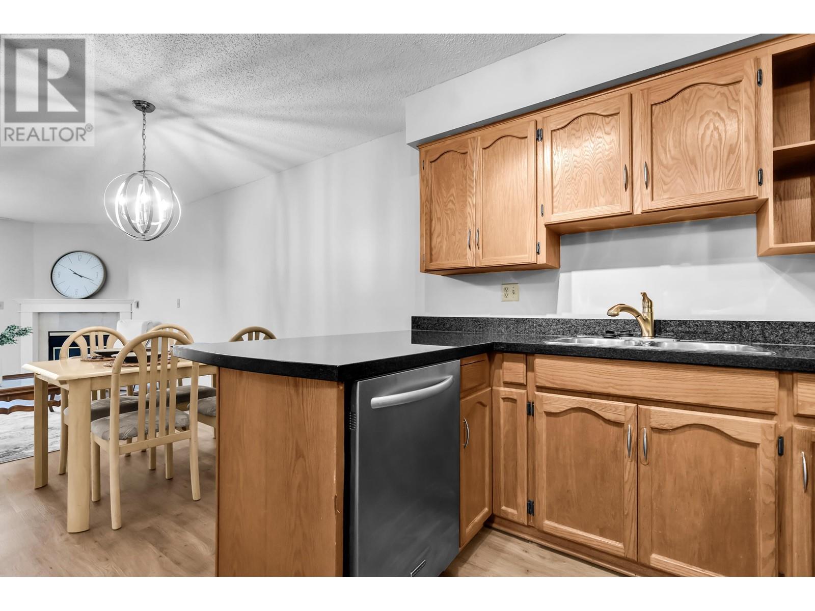 212 22514 116 Avenue, Maple Ridge, British Columbia  V2X 0N8 - Photo 7 - R2827738