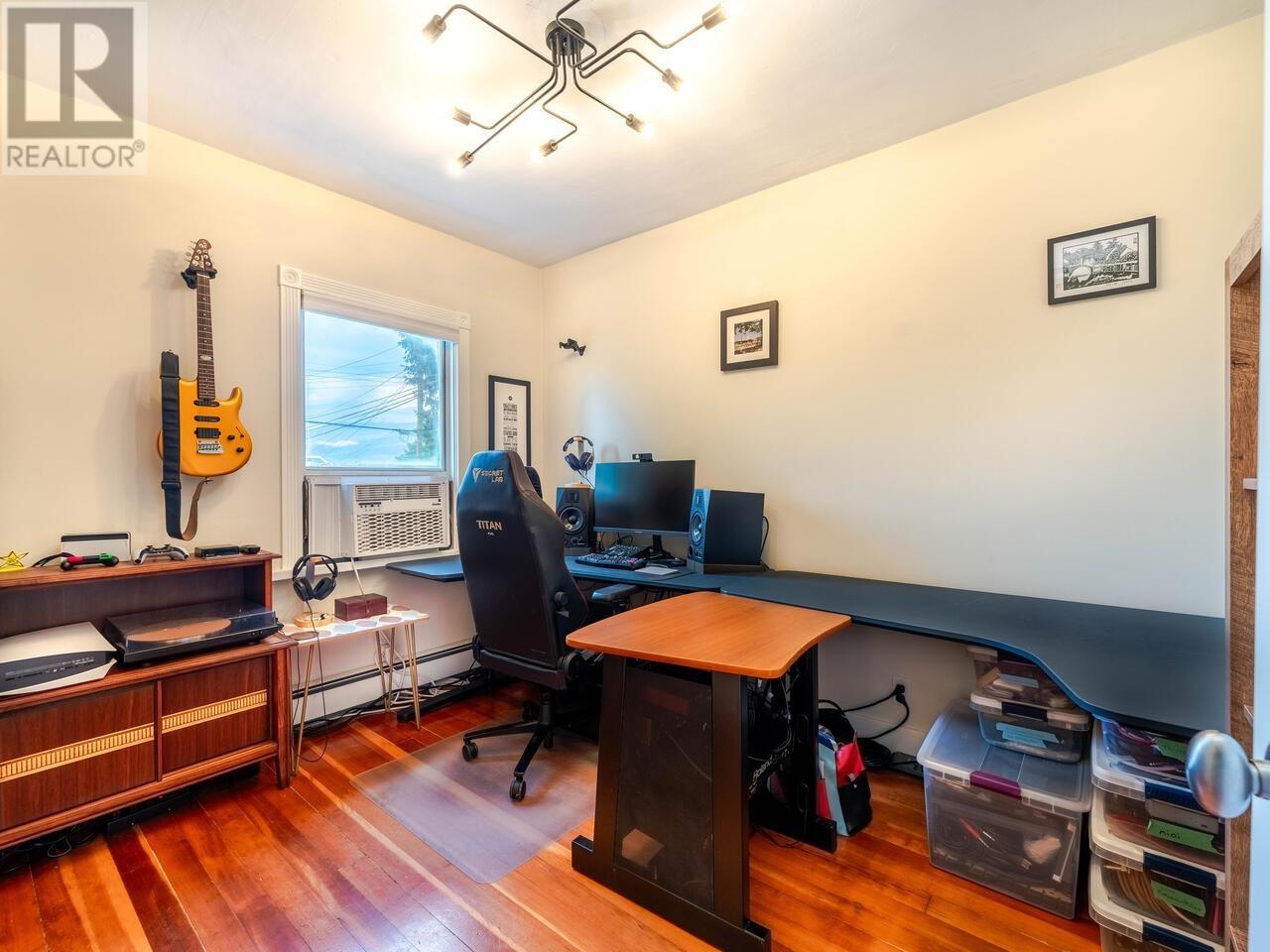 3067 Graveley Street, Vancouver, British Columbia  V5K 3K5 - Photo 13 - R2827774