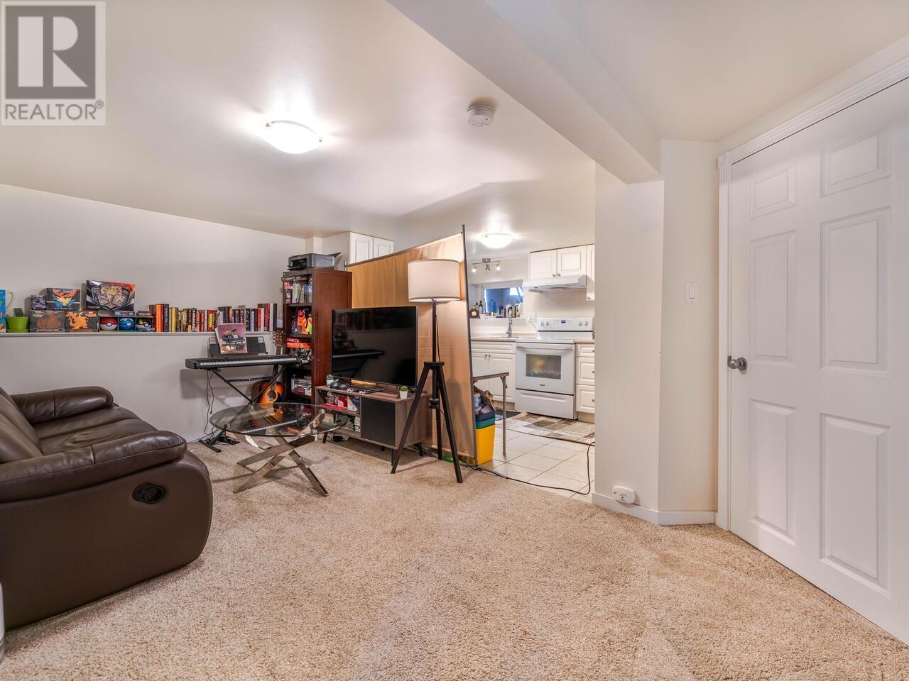 3067 Graveley Street, Vancouver, British Columbia  V5K 3K5 - Photo 27 - R2827774