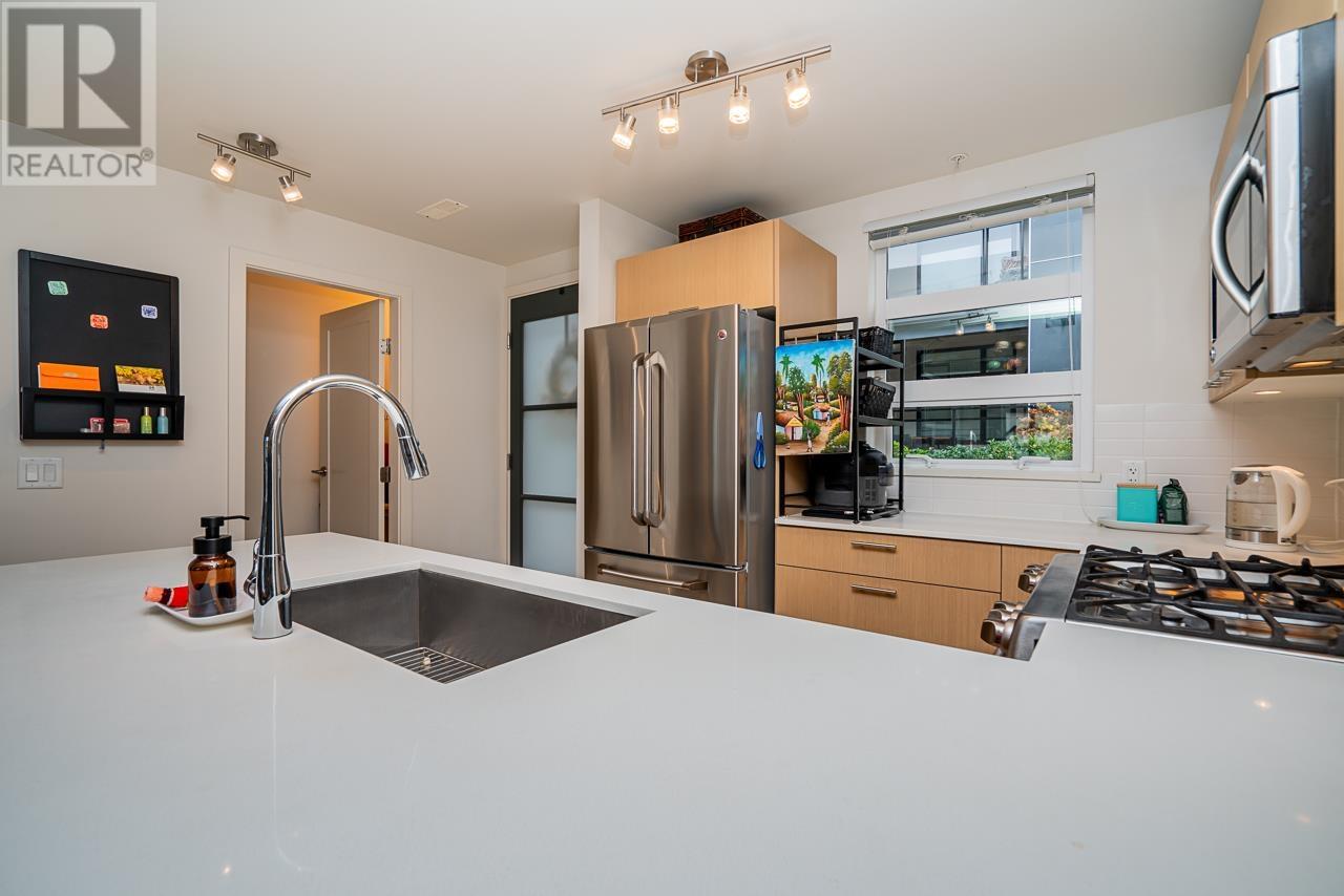 322 95 Moody Street, Port Moody, British Columbia  V3H 0H2 - Photo 8 - R2827712