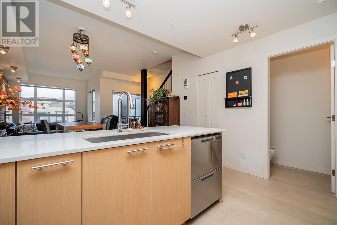 322 95 Moody Street, Port Moody, British Columbia  V3H 0H2 - Photo 7 - R2827712