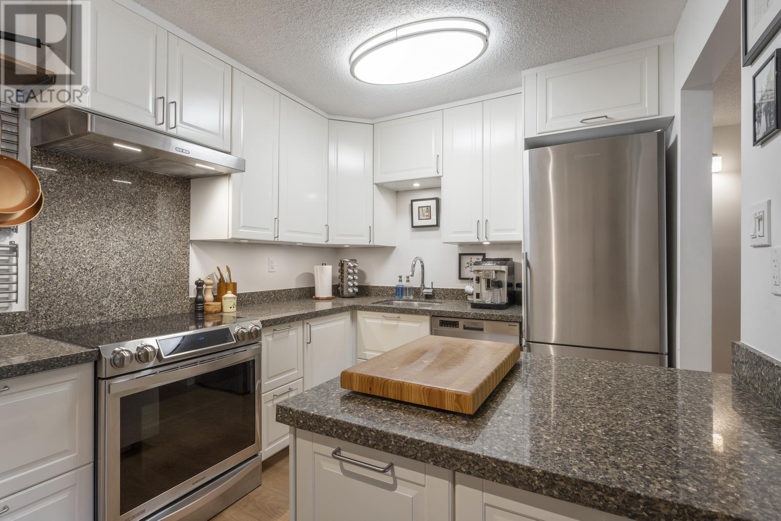 209 665 E 6TH AVENUE, vancouver, British Columbia