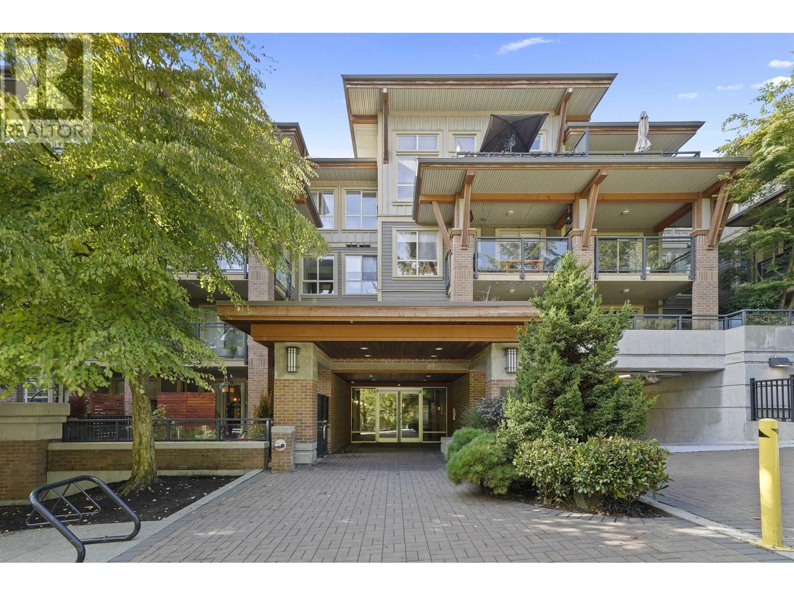221 1633 MACKAY AVENUE, north vancouver, British Columbia