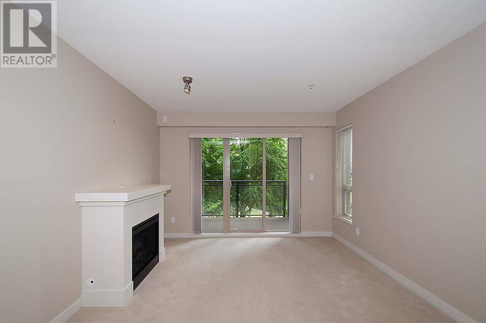 221 1633 Mackay Avenue, North Vancouver, British Columbia  V7P 0A2 - Photo 3 - R2827831