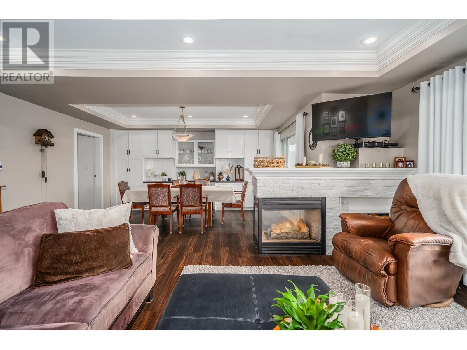 4664 Royal Oak Avenue, Burnaby, British Columbia  V5G 3M5 - Photo 4 - R2827828